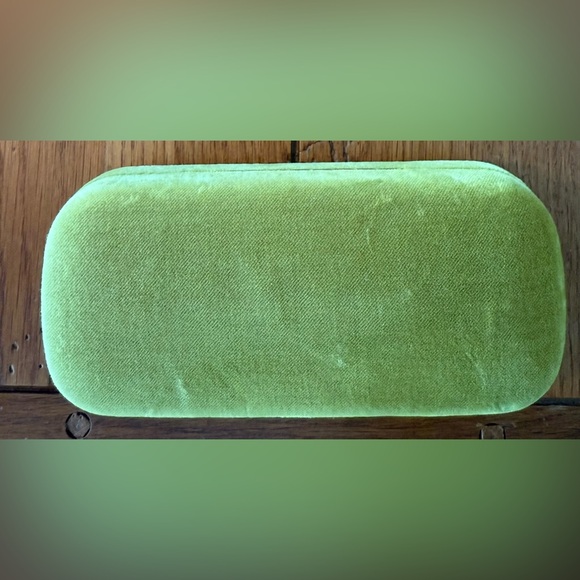 GUCCI velvet eye glass case with lens cloth & satin storage bag unique green - Picture 3 of 4